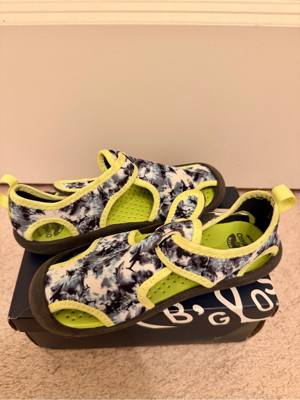 New Boys Water Shoes Size 12M
